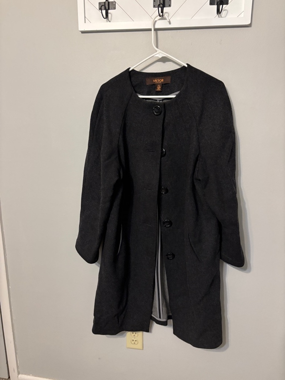 Victor Alfaro Women's Black Wool-Blend Button Front Coat